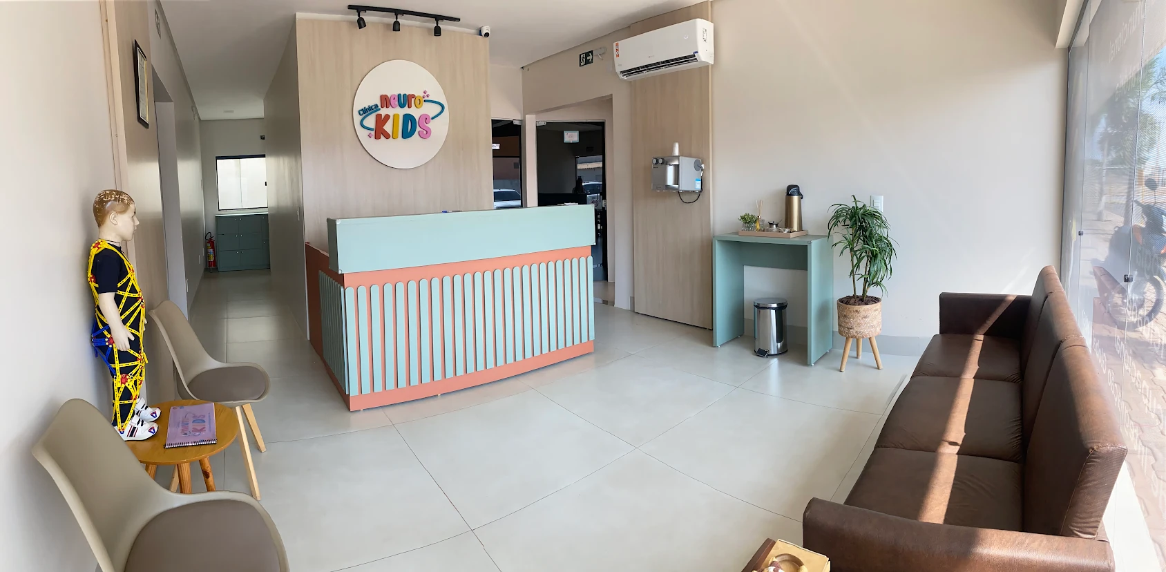 Ambiente interno da Neuro Kids LEM